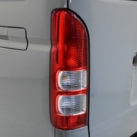 4162. 令和1年式 ハイエース DX 2WD 2,800cc ディーゼル車 3/6人乗車 走行2.1万km 検査1年付のサムネイル
