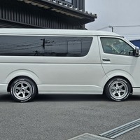 ベッドキットⅡ　ハイエース　ワゴンＧＬベース　2WD　2700cc　ガソリン車　7人乗り　8ナンバー登録のサムネイル