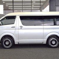 4278 令和4年式 ハイエース ワイド スーパーGL ダークプライムⅡ 4WD 2,700cc (ガソリン車) 5人乗車 1.2万kｍのサムネイル