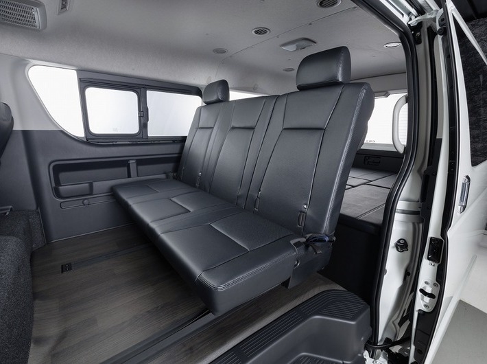 HIACE WAGON GL  COMPLETE 「Bed Kit Ⅲ」WAGON　8ナンバー　8人乗りのサムネイル