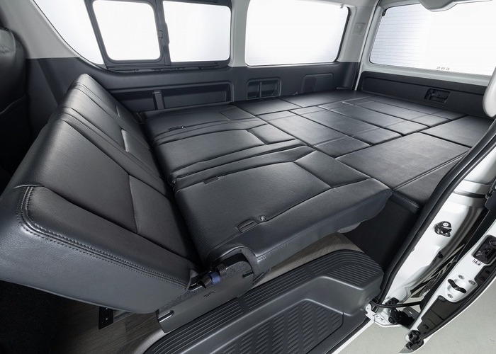 HIACE WAGON GL  COMPLETE 「Bed Kit Ⅲ」WAGON　8ナンバー　8人乗りのサムネイル