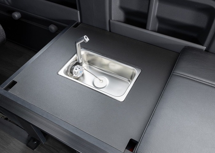 HIACE WAGON GL  COMPLETE 「Bed Kit Ⅲ」WAGON　8ナンバー　8人乗りのサムネイル