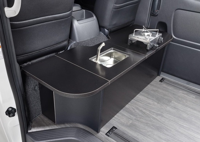 HIACE S-GL COMPLETE「UNITY VAN」VAN　8ナンバー　8人乗りのサムネイル