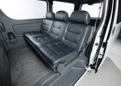 HIACE VAN  S-GL  COMPLETE  「BEACH CRUISER」VAN　8ナンバー　5人乗りのサムネイル