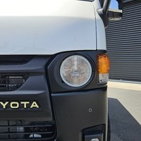 4276　オリジナルPKG　ハイエース　スーパーGL　4WD　2800cc　ディーゼル車　5人乗りのサムネイル
