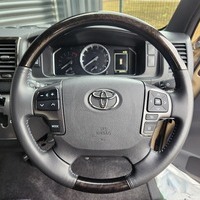 4140　令和3年式　ハイエース　スーパーGL　ダークプライムⅡ　2WD　2000cc　ガソリン車　5人乗り　2.7万kmのサムネイル