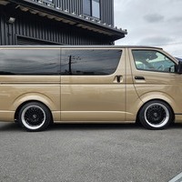 4140　令和3年式　ハイエース　スーパーGL　ダークプライムⅡ　2WD　2000cc　ガソリン車　5人乗り　2.7万kmのサムネイル