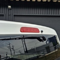 3703　令和4年式　ハイエース　スーパーGL　2WD　2000cc　ガソリン車　8人乗り8ナンバー登録車　0.9万kmのサムネイル