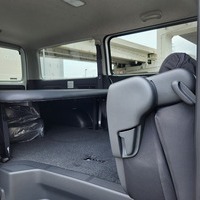 4201　令和5年式　ハイエース　スーパーGL　2WD　2000cc　ガソリン車　5人乗り　50kmのサムネイル