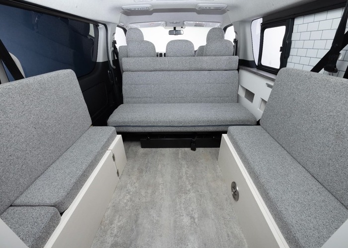 HIACE WAGON GL  COMPLETE 「NOMADIC WAGON」WAGON　8ナンバー　5人乗りのサムネイル