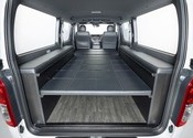 HIACE S-GL COMPLETE「ATTICS VAN」VAN　1or4ナンバー　5人乗りのサムネイル