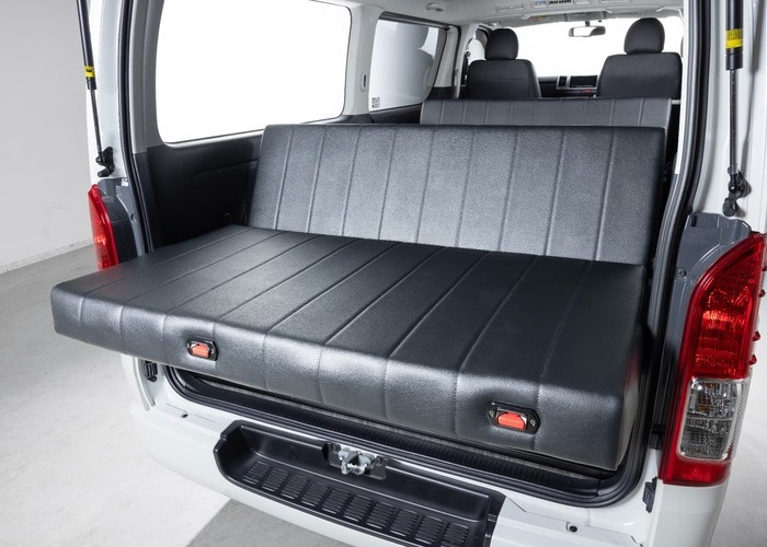 HIACE S-GL COMPLETE「UNITY VAN」VAN　8ナンバー　8人乗りのサムネイル