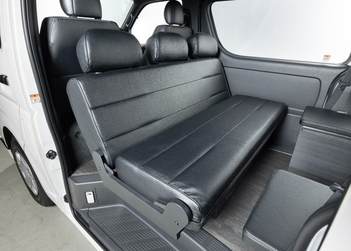 HIACE WAGON GL  COMPLETE 「Bed Kit Ⅲ」WAGON　8ナンバー　8人乗りのサムネイル