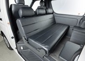 HIACE VAN  S-GL  COMPLETE  「BEACH CRUISER」VAN　8ナンバー　5人乗りのサムネイル