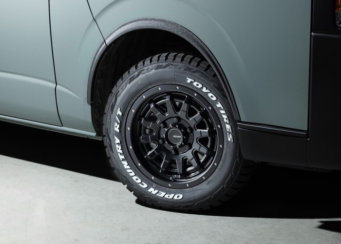 HIACE S-GL COMPLETE「CLASSIC GEAR」VAN　1or4ナンバー　5人乗りのサムネイル