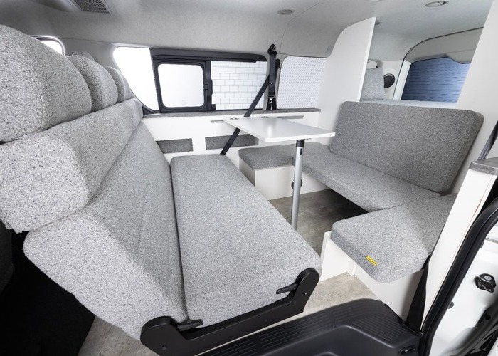 HIACE WAGON GL  COMPLETE 「NOMADIC WAGON」WAGON　8ナンバー　5人乗りのサムネイル