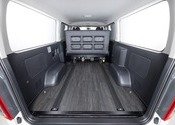 HIACE S-GL COMPLETE「UNITY VAN」VAN　8ナンバー　8人乗りのサムネイル