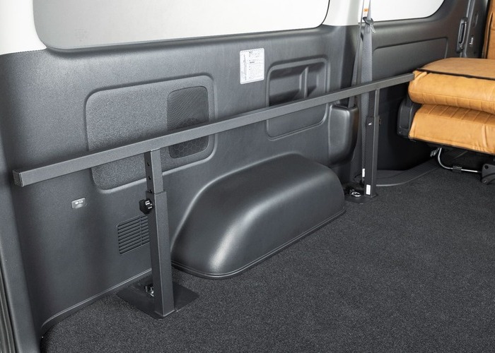 HIACE S-GL COMPLETE「CLASSIC GEAR」VAN　1or4ナンバー　5人乗りのサムネイル