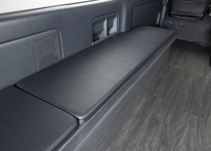 HIACE WAGON GL  COMPLETE 「Bed Kit Ⅱ」WAGON　8ナンバー　7人乗りのサムネイル