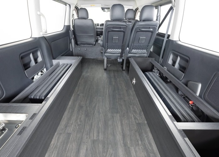 HIACE WAGON GL  COMPLETE 「Bed Kit Ⅱ」WAGON　8ナンバー　7人乗りのサムネイル