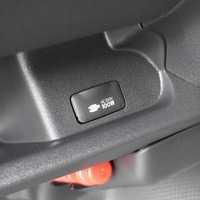4151　令和6年式 ハイエース バン DX 2WD 2,000cc (ガソリン車) 6人乗車 45Kｍのサムネイル