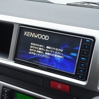 4274 【10人乗り3ナンバー 内装架装車】ベッドキットⅤ ハイエース ワゴンGL 2WD 2,700CC ガソリン車 10人乗り 18,553㎞のサムネイル