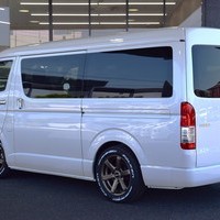 3966　ハイエース　ワゴンGL　ベッドキットⅤ　2,700cc　ガソリン車　10人乗りのサムネイル