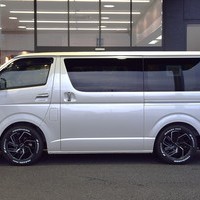 3932 令和6年式 ハイエース スーパーGL ダークプライムⅡ 2WD 2,000cc (ガソリン車) 5人乗車 5kmのサムネイル