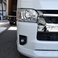 3966　ハイエース　ワゴンGL　ベッドキットⅤ　2,700cc　ガソリン車　10人乗りのサムネイル