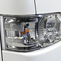 3828 令和4年式 ハイエース スーパーGL ダークプライムⅡ 2WD 2,000cc (ガソリン車) 5人乗車 0.57万kmのサムネイル