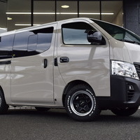 3804.令和6年式 キャラバン GRAND プレミアムGX MYROOM Launch edition 2,000㏄ ガソリン車 走行43㎞ 登録済み未使用車のサムネイル