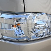 4121 令和4年式 ハイエース S-GL ダークプライムⅡ 2WD 2,000cc (ガソリン車) 5人乗車 7,400kmのサムネイル