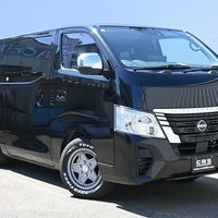 3673【内装架装車】令和5年式 キャラバン プレミアムGX 2,400㏄ ディーゼル車 1,054kmのサムネイル