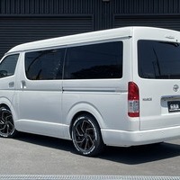 ベッドキットⅤ　ハイエース　ワゴンGL　2WD　2700cc　ガソリン車　10人乗りのサムネイル