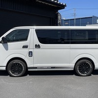 4170　令和3年式　ハイエース　スーパーGL　ダークプライムⅡ　2WD　2000cc　ガソリン車　5人乗り　1.5万kmのサムネイル