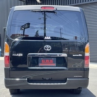 3949　令和5年式　ハイエース　スーパーGL　4WD　2800cc　ディーゼル車　5人乗り　80kmのサムネイル