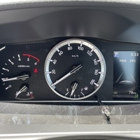 3949　令和5年式　ハイエース　スーパーGL　4WD　2800cc　ディーゼル車　5人乗り　80kmのサムネイル