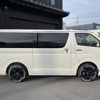 4201　令和5年式　ハイエース　スーパーGL　2WD　2000cc　ガソリン車　5人乗り　50kmのサムネイル