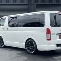 4356　令和4年式　ハイエース　スーパーGL　ダークプライムⅡ　2WD　2800cc　ディーゼル車　5人乗り　1.2万kmのサムネイル