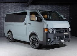 HIACE S-GL COMPLETE「CLASSIC GEAR」VAN　1or4ナンバー　5人乗り