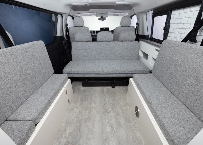 HIACE WAGON GL  COMPLETE 「NOMADIC WAGON」WAGON　8ナンバー　5人乗りのサムネイル