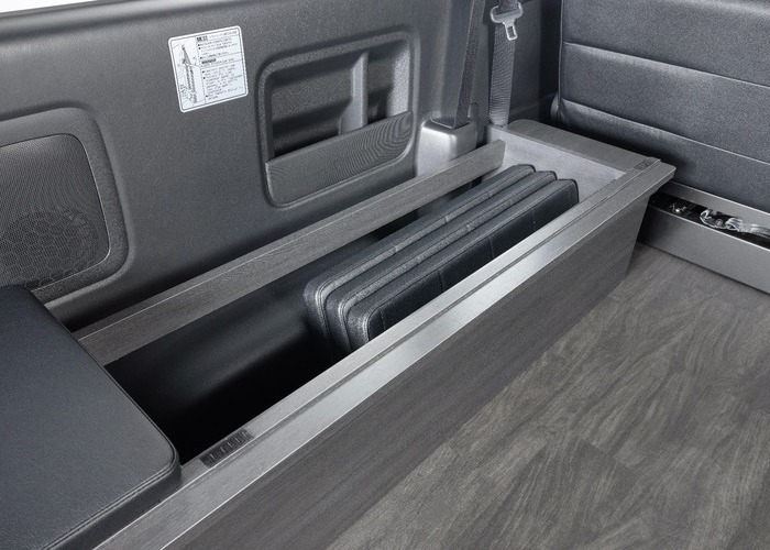 HIACE WAGON GL  COMPLETE 「Bed Kit Ⅲ」WAGON　8ナンバー　8人乗りのサムネイル