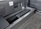 HIACE VAN  S-GL  COMPLETE  「BEACH CRUISER」VAN　8ナンバー　5人乗りのサムネイル