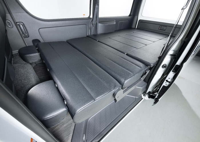 HIACE WAGON GL  COMPLETE 「Bed Kit Ⅲ」WAGON　8ナンバー　8人乗りのサムネイル