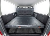 HIACE S-GL COMPLETE「UNITY VAN」VAN　8ナンバー　8人乗りのサムネイル