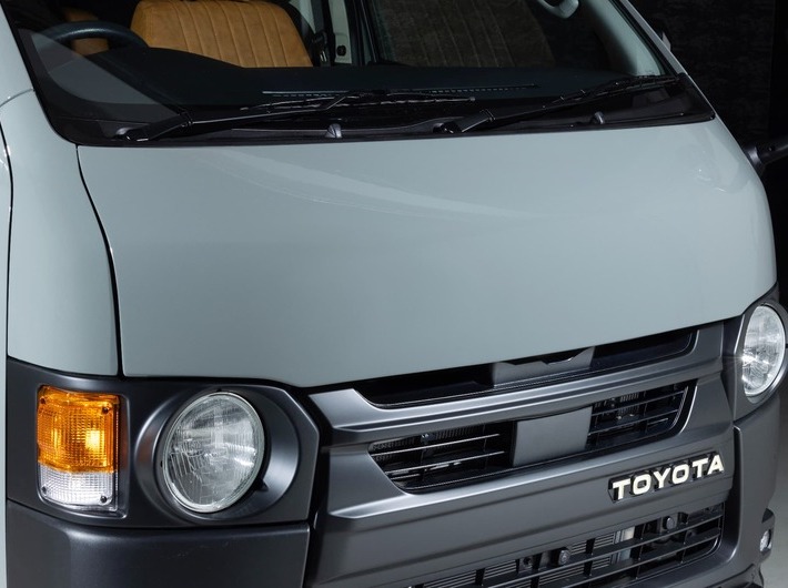 ハイエース「CLASSIC GEAR」クラシックギアのサムネイル