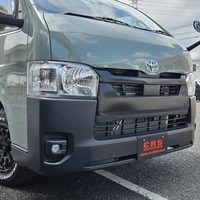 4400　令和6年式　ハイエース　スーパーGL　2WD　2800cc　ディーゼル車　5人乗り　15kmのサムネイル