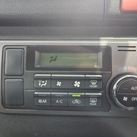 4430　令和4年式　ハイエース　スーパーGL　ダークプライムⅡ　2WD　2800cc　ディーゼル車　5人乗り　6.9万kmのサムネイル