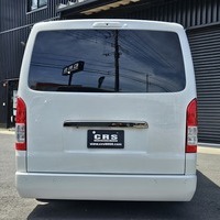 4259　令和5年式　ハイエース　スーパーGL　ダークプライムⅡ　2WD　2000cc　ガソリン車　5人乗り　900kmのサムネイル