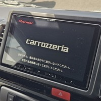 4259　令和5年式　ハイエース　スーパーGL　ダークプライムⅡ　2WD　2000cc　ガソリン車　5人乗り　900kmのサムネイル